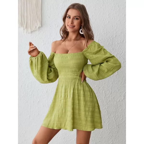 WDIRARA Women's Square Neck Cut Out Waist Bishop Long Sleeve Tie Backless Flared A Line Dress