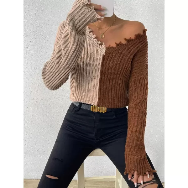 WDIRARA Women's Two Tone V Neck Ripped Sweater Long Sleeve Colorblock Knit Tops