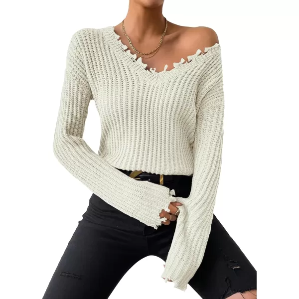 WDIRARA Women's Two Tone V Neck Ripped Sweater Long Sleeve Colorblock Knit Tops