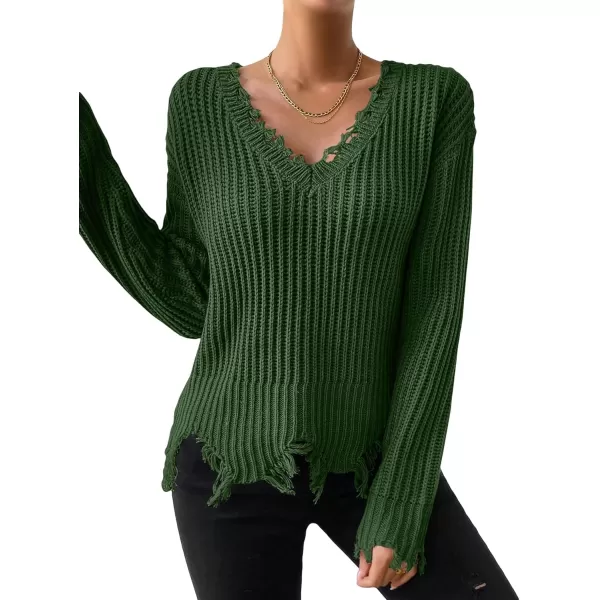 WDIRARA Women's Two Tone V Neck Ripped Sweater Long Sleeve Colorblock Knit Tops