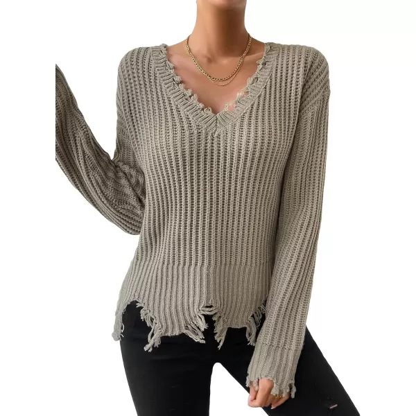 WDIRARA Women's Two Tone V Neck Ripped Sweater Long Sleeve Colorblock Knit Tops