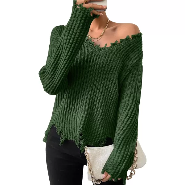 WDIRARA Women's Two Tone V Neck Ripped Sweater Long Sleeve Colorblock Knit Tops