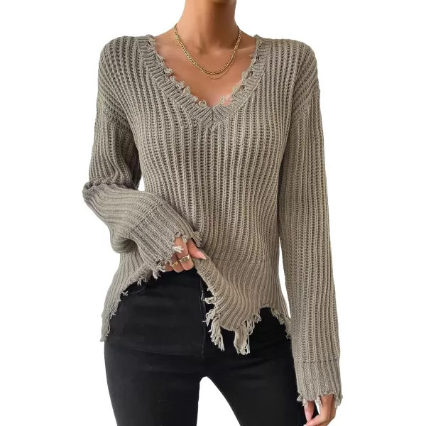 WDIRARA Women's Two Tone V Neck Ripped Sweater Long Sleeve Colorblock Knit Tops