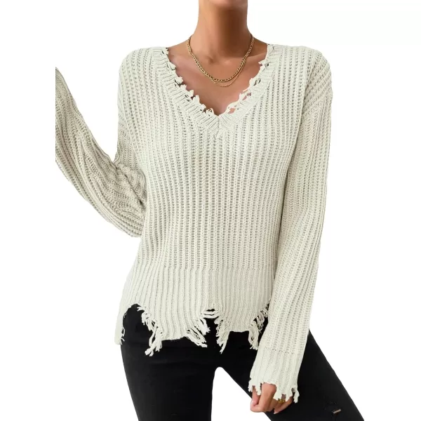 WDIRARA Women's Two Tone V Neck Ripped Sweater Long Sleeve Colorblock Knit Tops
