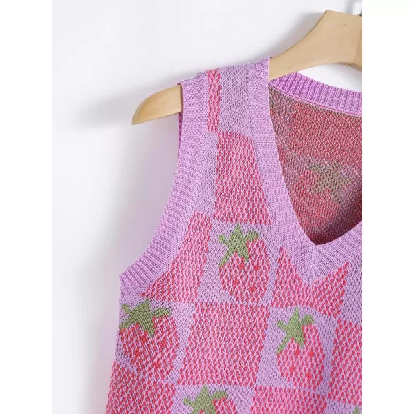 WDIRARA Women's V Neck Gingham Strawberry Pattern Sweater Vest