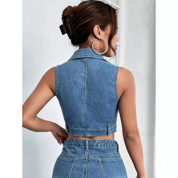 WDIRARA Women's Zipper Up Collared Scoop Neck Sleeveless Patched Pockets Denim Tank Top
