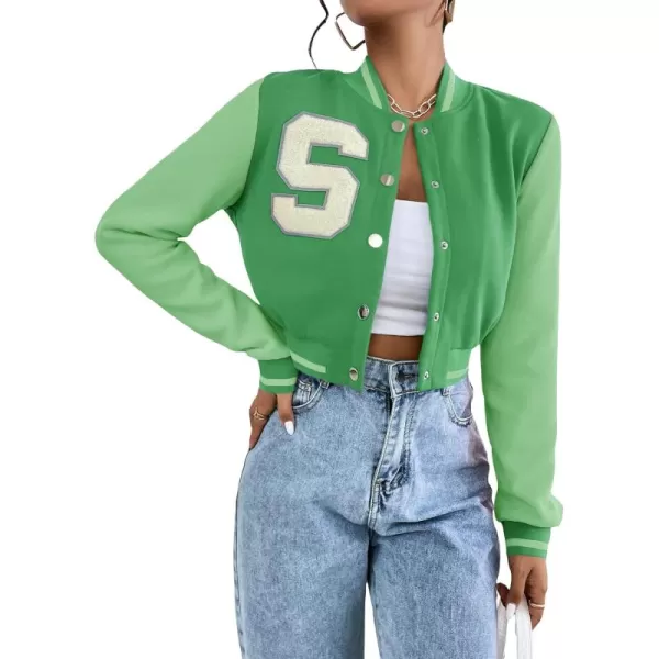WDIRARA Women's Letter Print Crop Baseball Jacket Bomber Long Sleeve Colorblock Varsity Outerwear