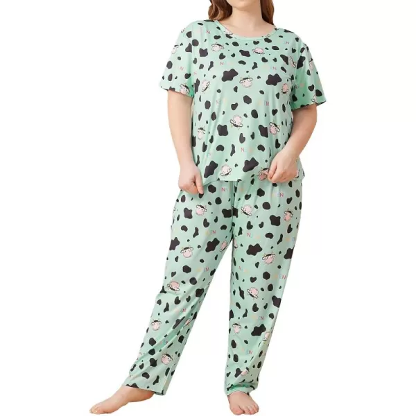 WDIRARA Women's Plus Size 2 Piece Sleepwear Cow Print Short Sleeve Top and Pants Pj Set