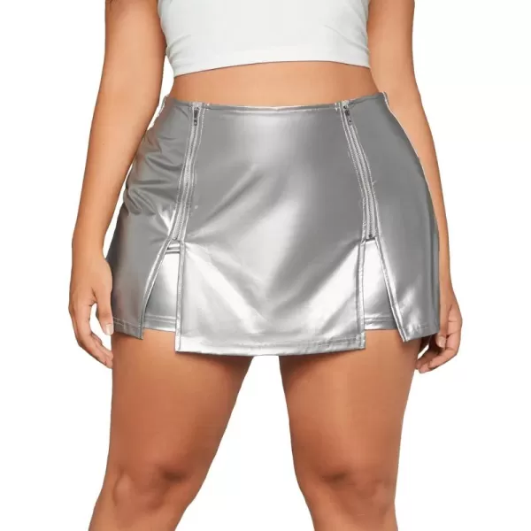 WDIRARA Women's Plus Size Metallic Zipper Front Split Hem Pu Leather Skort Party Club Shorts