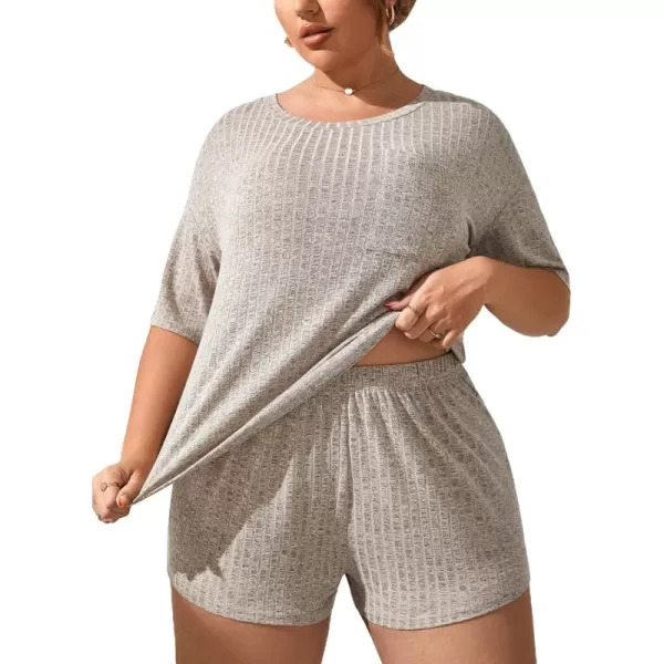 WDIRARA Women's Plus Size Ribbed Short Sleeve Top and Shorts Pajama Set Loungewear