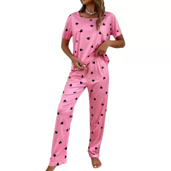 WDIRARA Women's Sleepwear 2 Piece Pajamas Heart Print Short Sleeve Tee and Pants Lounge Set