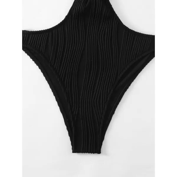 WDIRARA Women's Textured Cut Out One Piece Swimsuit Ring Linked Ruched Bathing Suit