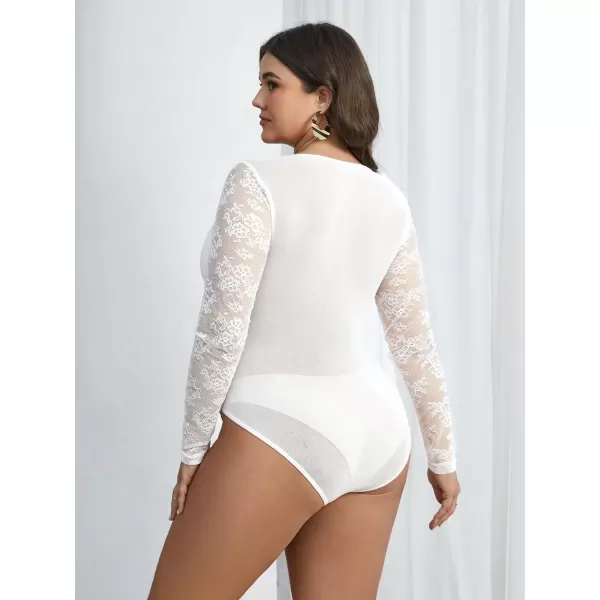 WDIRARA Women's Plus Size Floral Lace Sweetheart Neck Sheer Mesh Long Sleeve Party Bodysuit