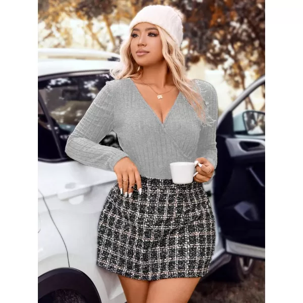 WDIRARA Women's Plus Size Ribbed Knit Wrap V Neck Long Sleeve Stretchy Basic Bodysuit Tops