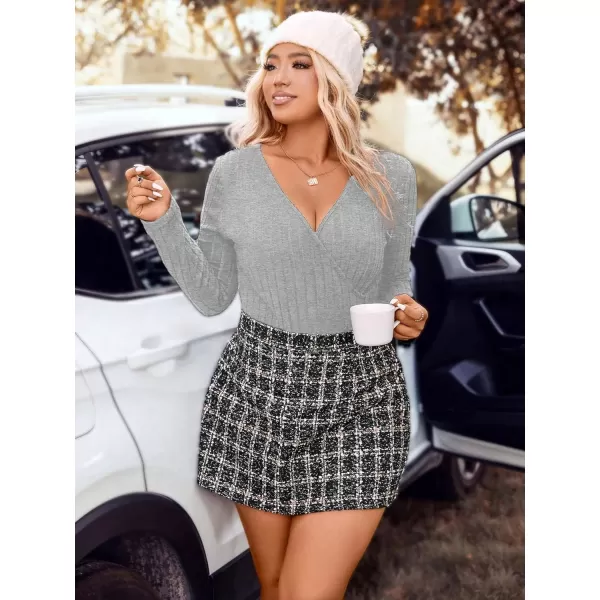 WDIRARA Women's Plus Size Ribbed Knit Wrap V Neck Long Sleeve Stretchy Basic Bodysuit Tops