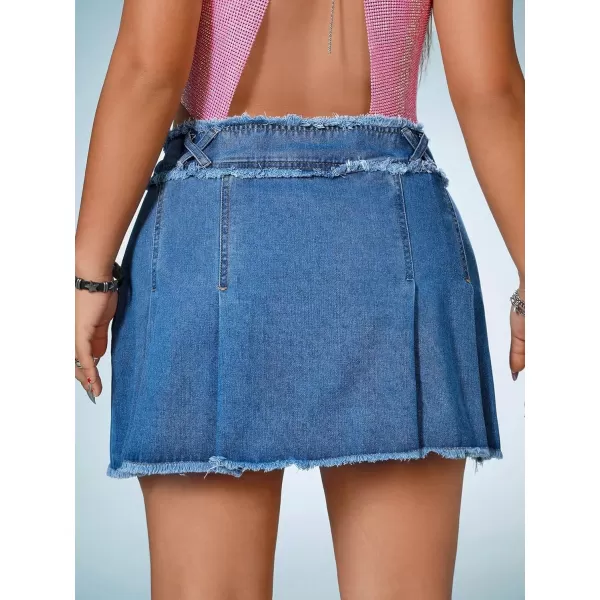 WDIRARA Women's Raw Trim Pleated Plus Size High Waisted Button Front Casual Mini Denim Skirts